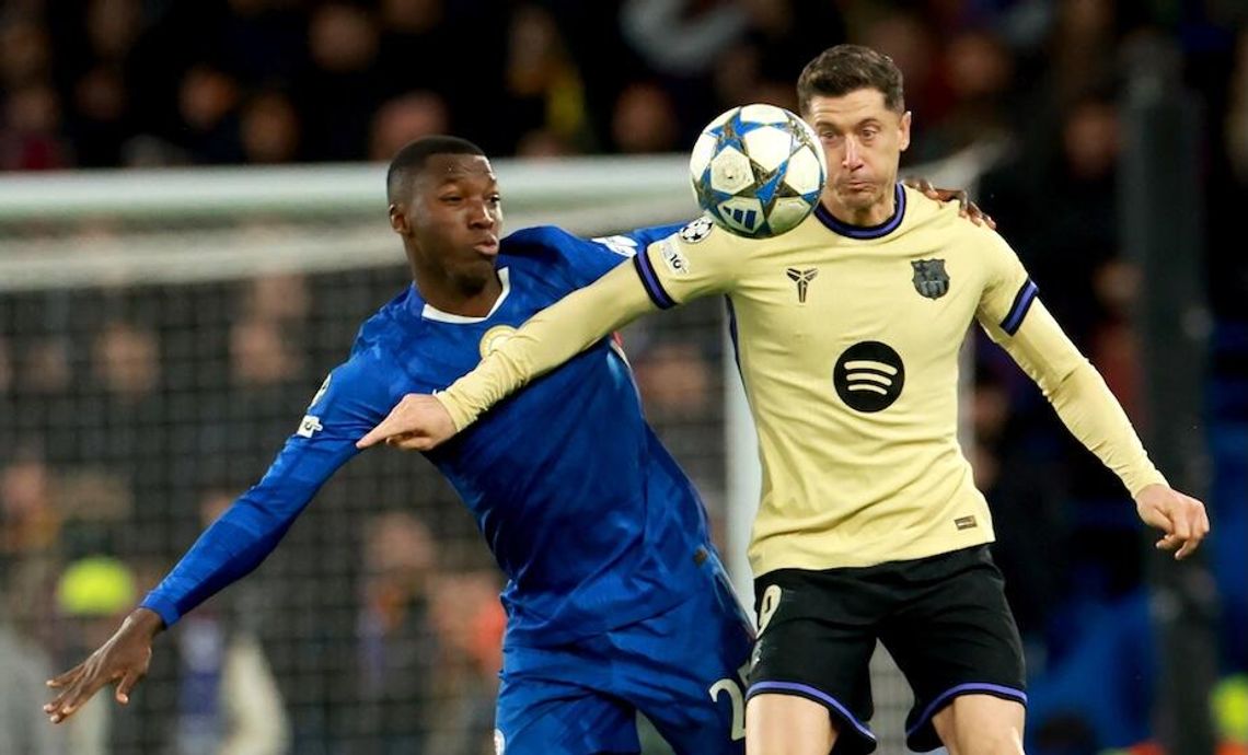 Piłkarska LM - Barcelona przegrała z Chelsea, Kochalski z Karabachu obronił karnego Piłkarska LM - Barcelona przegrała z Chelsea, Kochalski z Karabachu obronił karnego