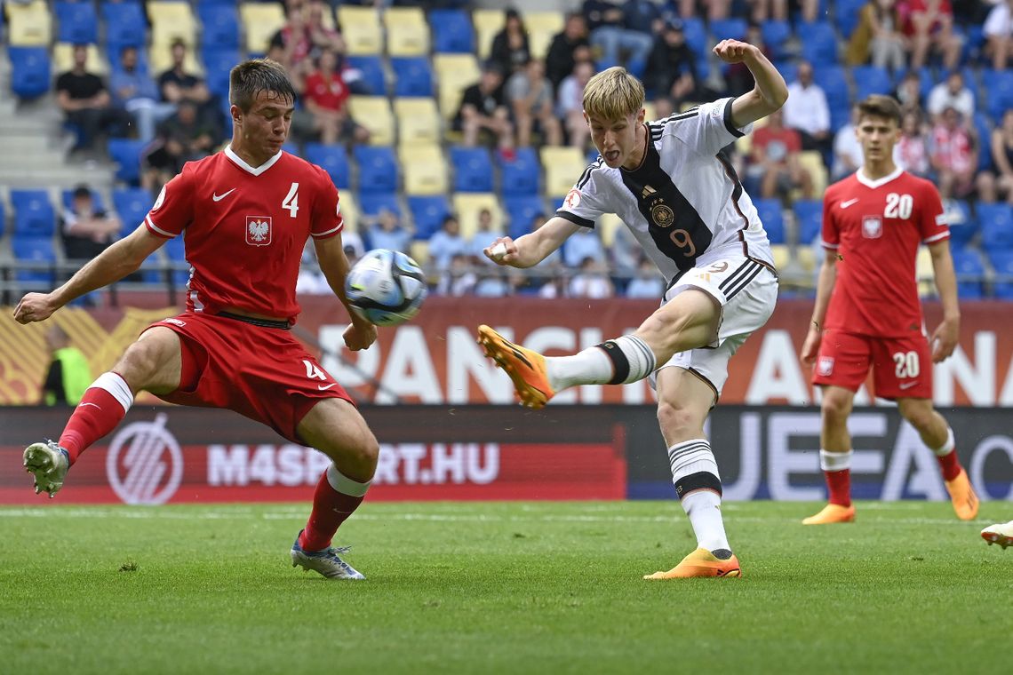 Piłkarskie ME do lat 17 - Polacy przegrali z Niemcami 3:5 w półfinale