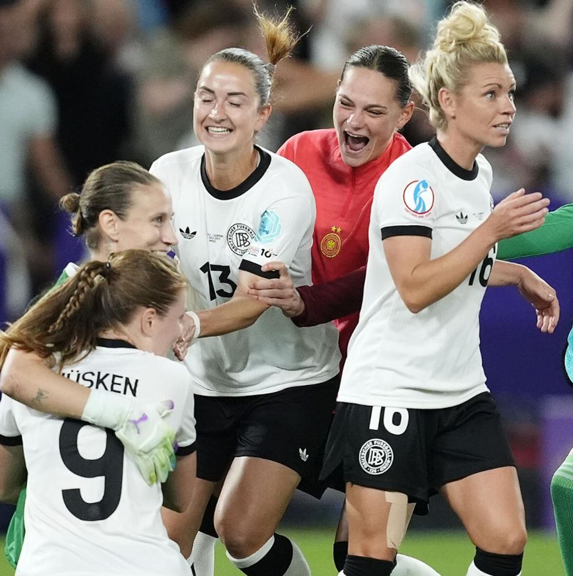 Piłkarskie ME kobiet - Niemki po karnych ostatnimi półfinalistkami Piłkarskie ME kobiet - Niemki po karnych ostatnimi półfinalistkami