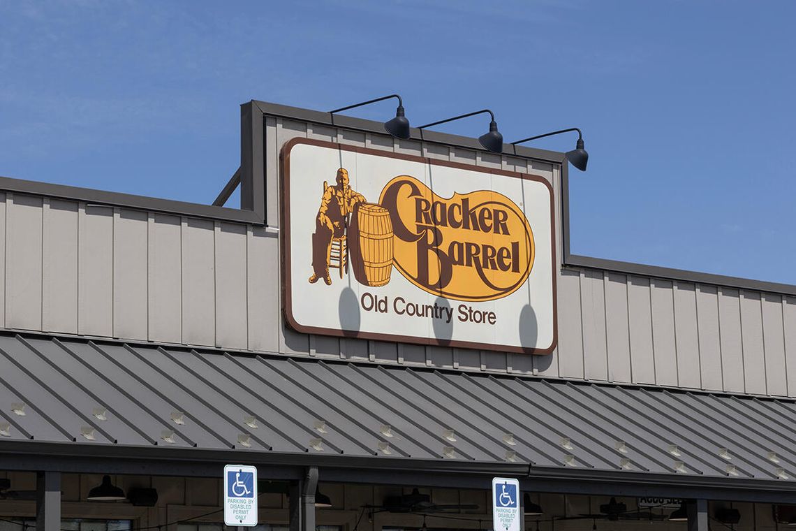 Po krytyce ze strony gości i prezydenta firma wróciła do poprzedniego logo Po krytyce ze strony gości i prezydenta firma wróciła do poprzedniego logo