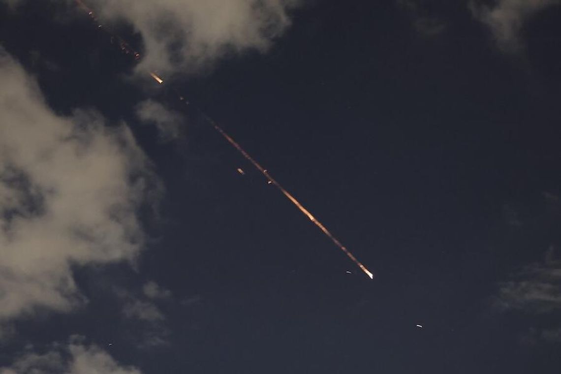 Po ogłoszeniu nowego przywódcy Iran wystrzelił kolejną salwę rakiet na Izrael