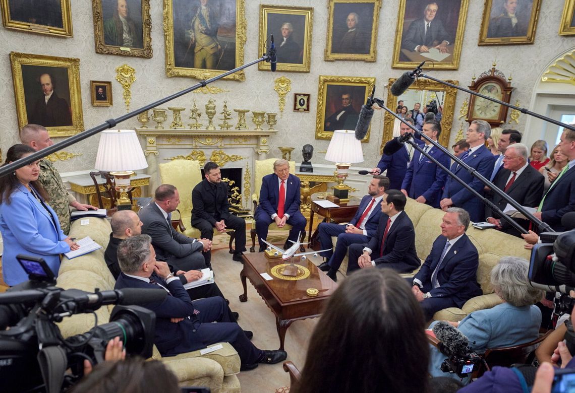 Po rozmowach w Białym Domu Trump ogłosił, że aranżuje spotkanie Zełenskiego z Putinem