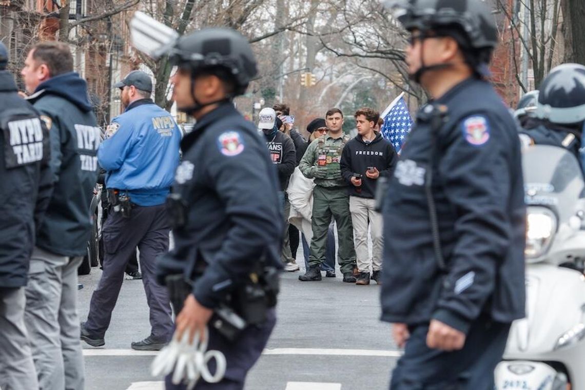 Podejrzane ładunki dymne przed rezydencją burmistrza Nowego Jorku
