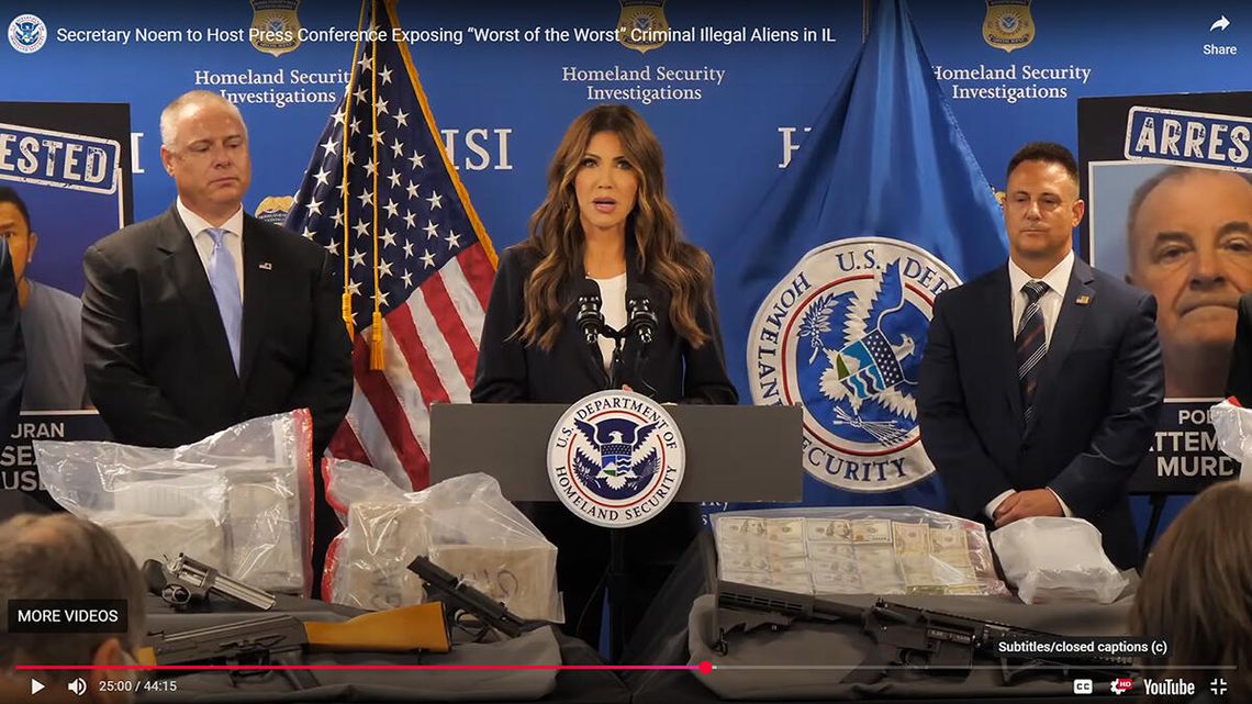 Polak na liście „najgorszych z najgorszych przestępców” zatrzymanych przez ICE – relacja z wizyty sekretarz DHS w podchicagowskim Lombard