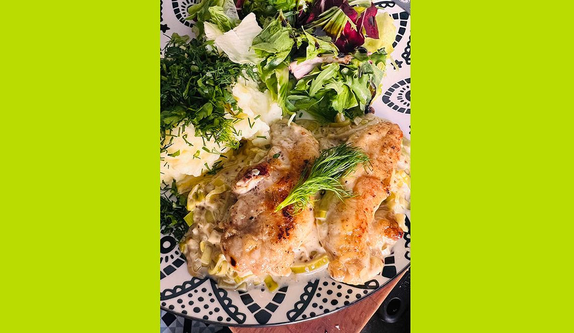 Polędwiczki z kurczaka w sosie porowo-śmietanowym Polędwiczki z kurczaka w sosie porowo-śmietanowym