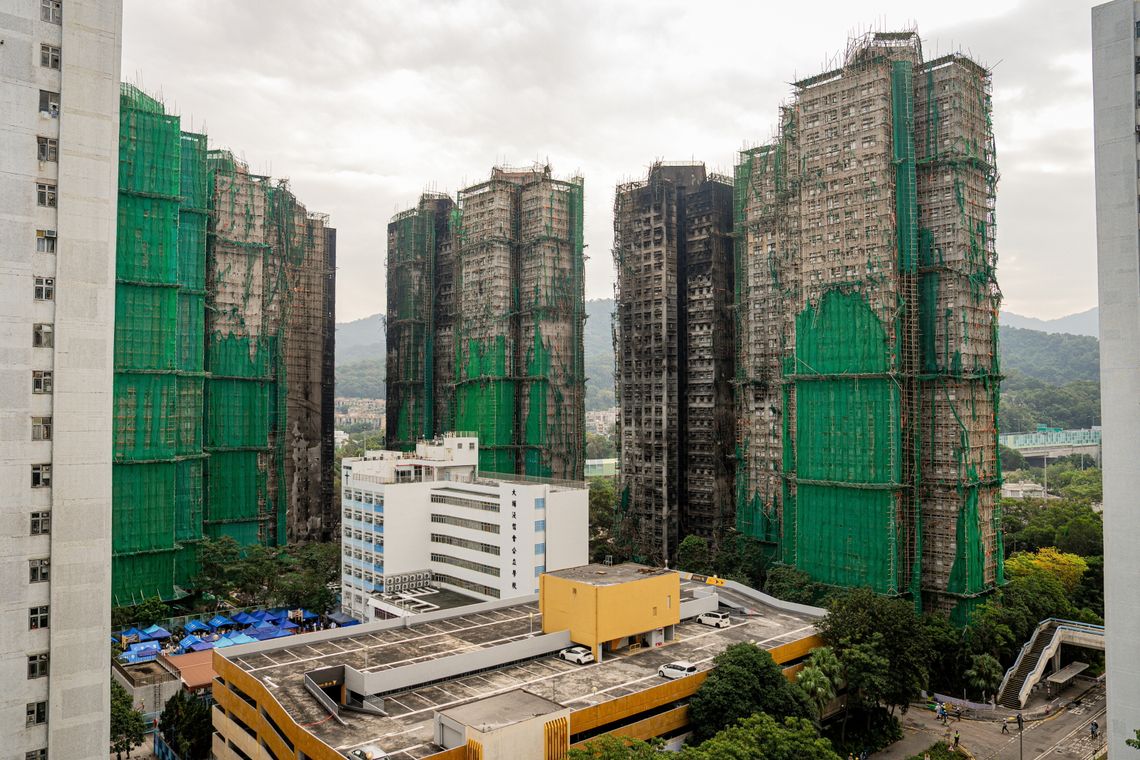 Policja: zakończono przeszukiwanie pogorzeliska na osiedlu Tai Po; w pożarze zginęło 159 osób