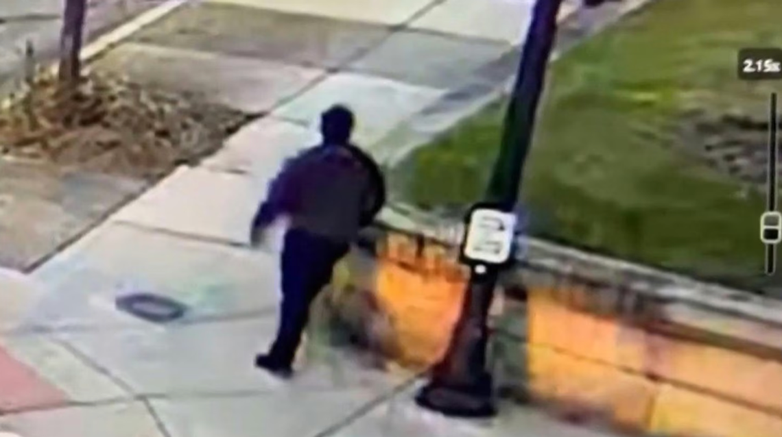 Policja zatrzymała osobę powiązaną z atakiem na Uniwersytecie Browna Policja zatrzymała osobę powiązaną z atakiem na Uniwersytecie Browna