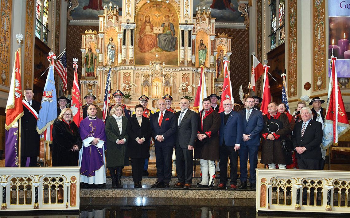 Polonia w hołdzie ofiarom i bohaterom w 44. rocznicę stanu wojennego Polonia w hołdzie ofiarom i bohaterom w 44. rocznicę stanu wojennego