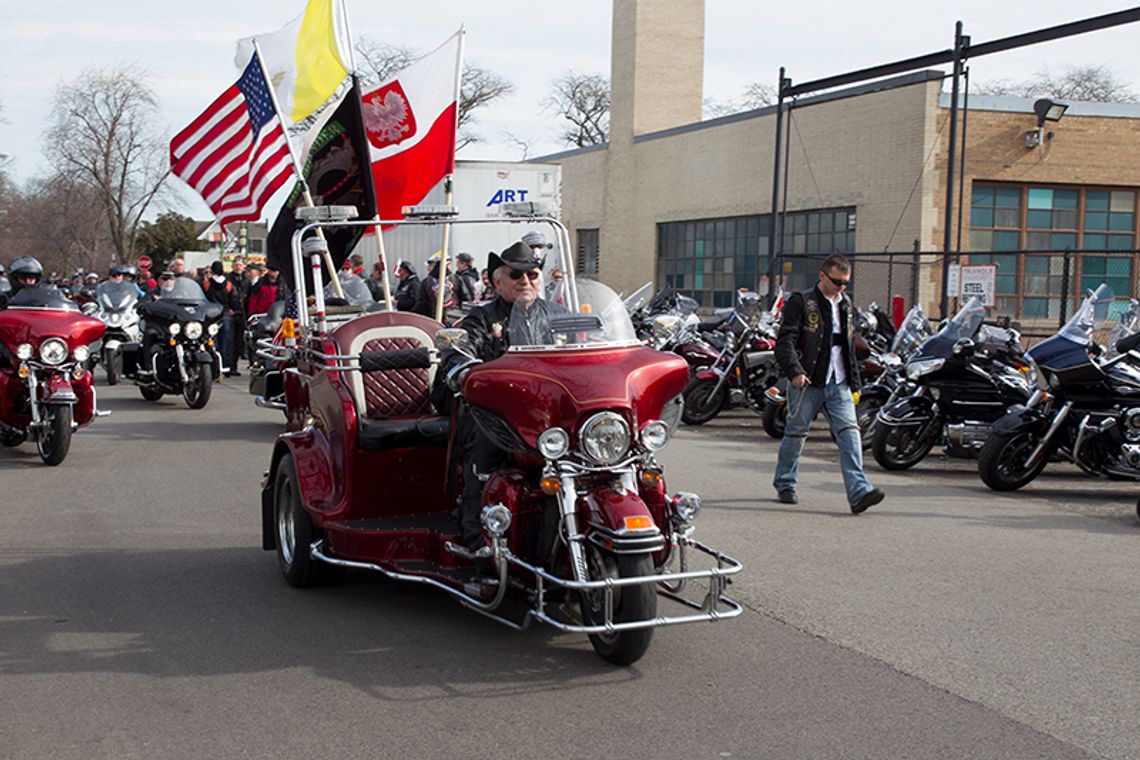 Polonijni motocykliści w hołdzie Janowi Pawłowi II