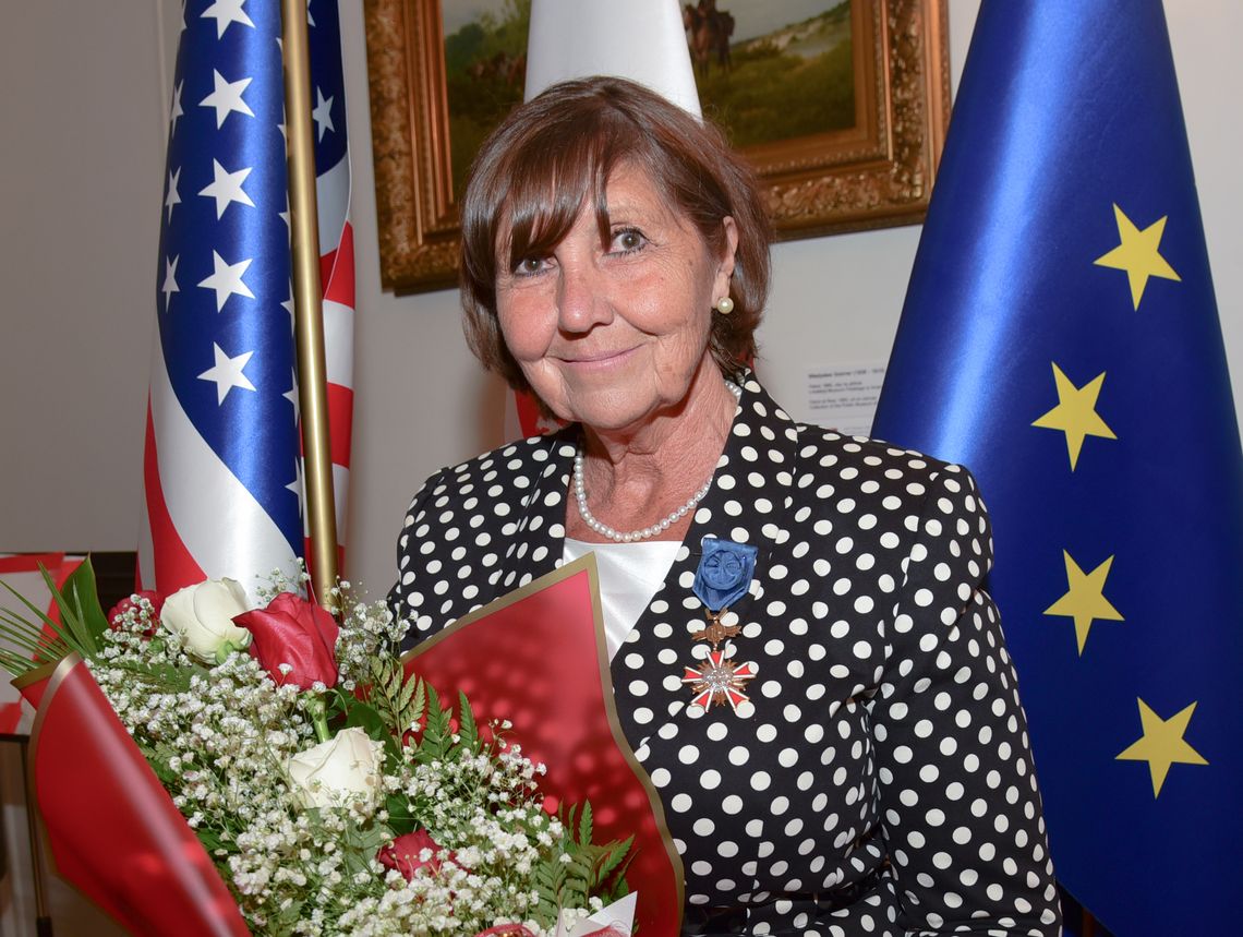 Polonijni pedagodzy uhonorowani w Konsulacie Generalnym RP w Chicago z okazji Dnia Komisji Edukacji Narodowej Polonijni pedagodzy uhonorowani w Konsulacie Generalnym RP w Chicago z okazji Dnia Komisji Edukacji Narodowej