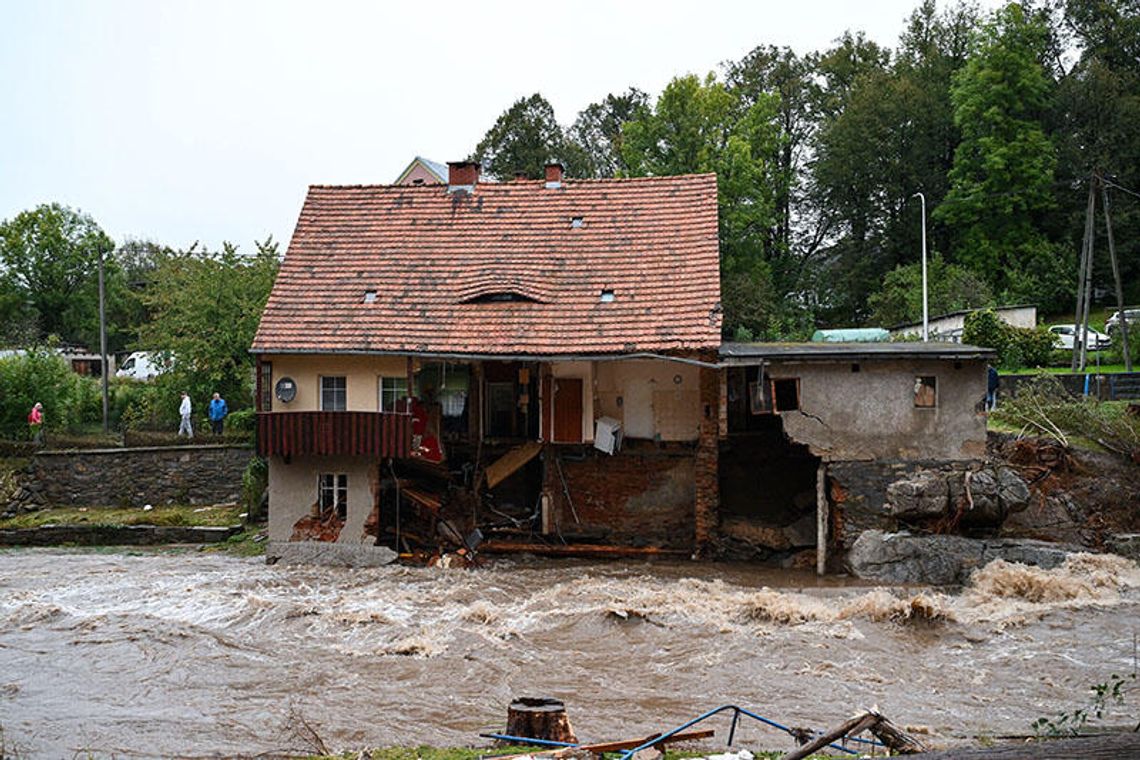 Polska walczy z powodzią. Trwa ewakuacja Nysy na Opolszczyźnie (WIDEO)