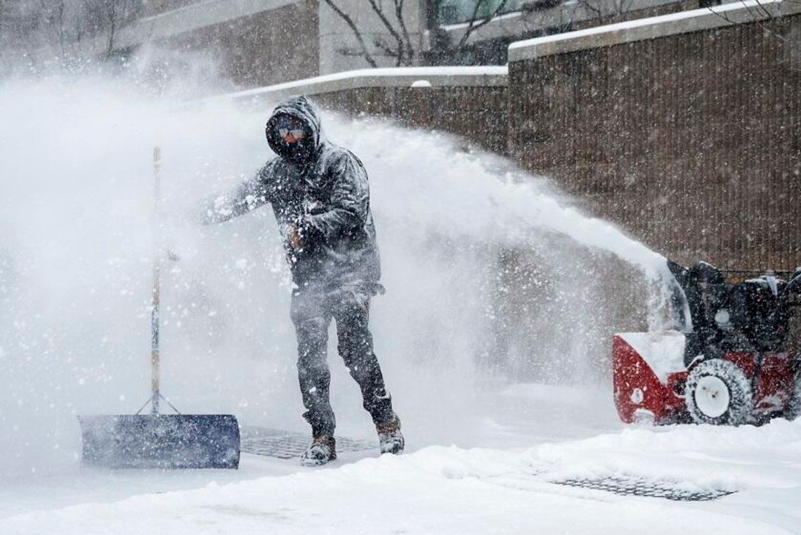 Ponad 110 ofiar śmiertelnych ekstremalnego ataku zimy
