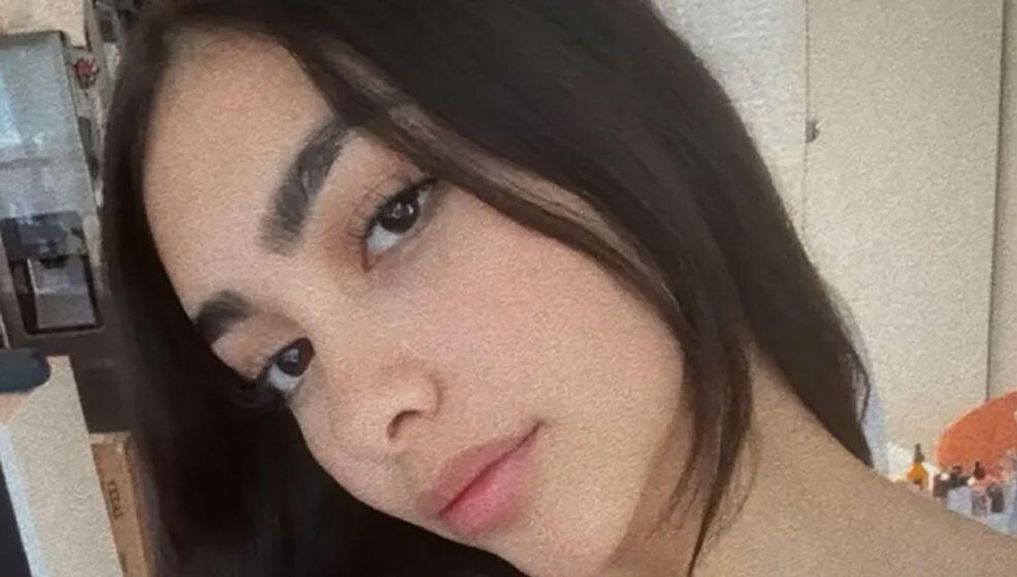 Poszukiwany sprawca wypadku w Pilsen – zginęła 22-latka, ranny jej narzeczony Poszukiwany sprawca wypadku w Pilsen – zginęła 22-latka, ranny jej narzeczony