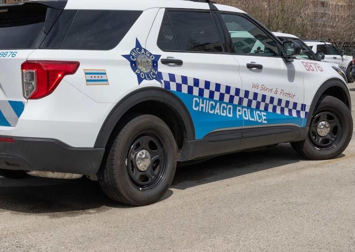 Potrącenie policjantów, strzelanina podczas możliwego „teen takeover” na zachodzie Chicago Potrącenie policjantów, strzelanina podczas możliwego „teen takeover” na zachodzie Chicago