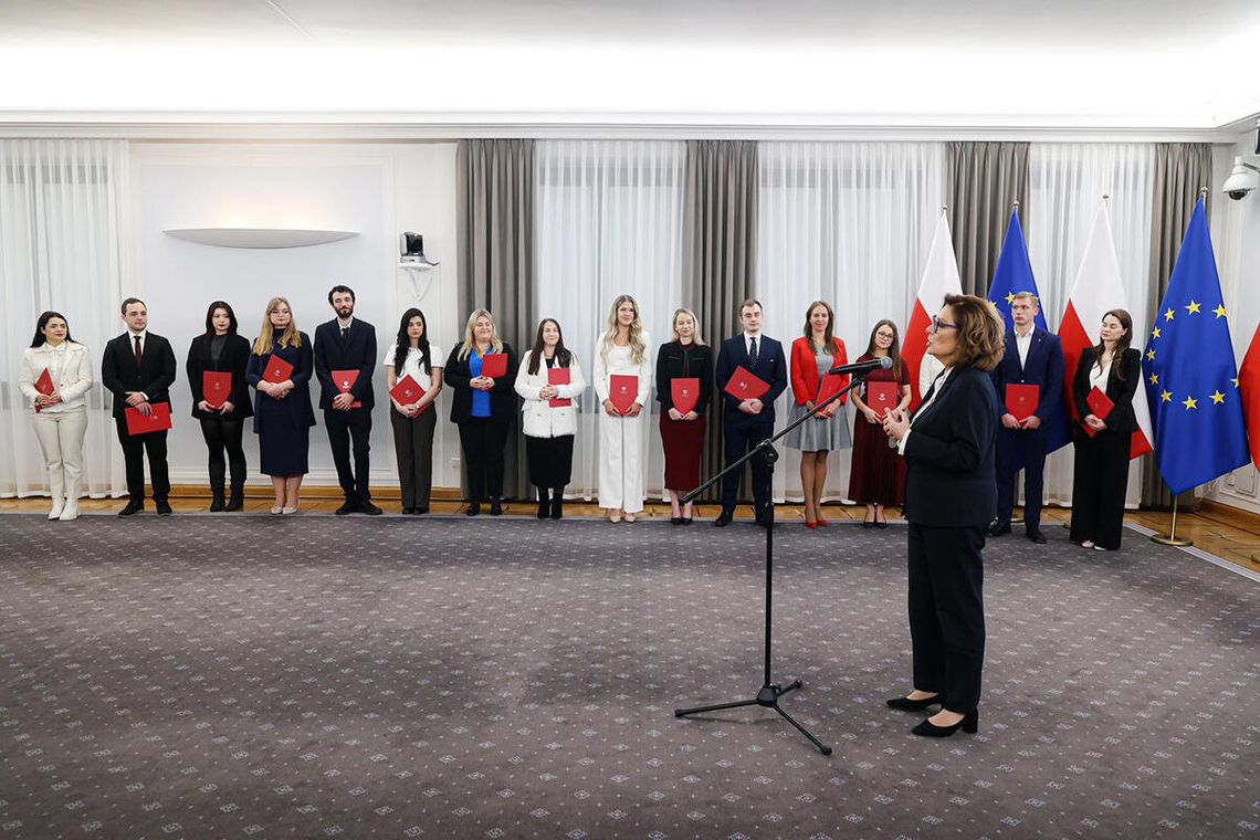 Powołano Młodzieżowa Radę Polonijna przy marszałku Senatu