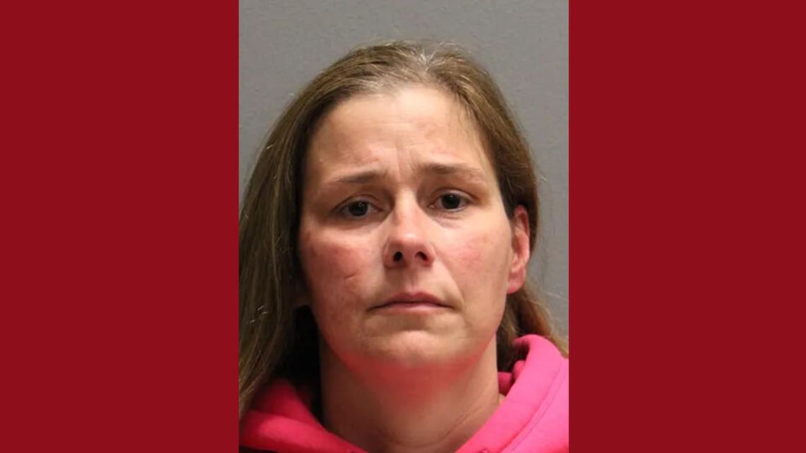 Pracownica ochrony w CPS oskarżona o napaści seksualne na licealistki Pracownica ochrony w CPS oskarżona o napaści seksualne na licealistki