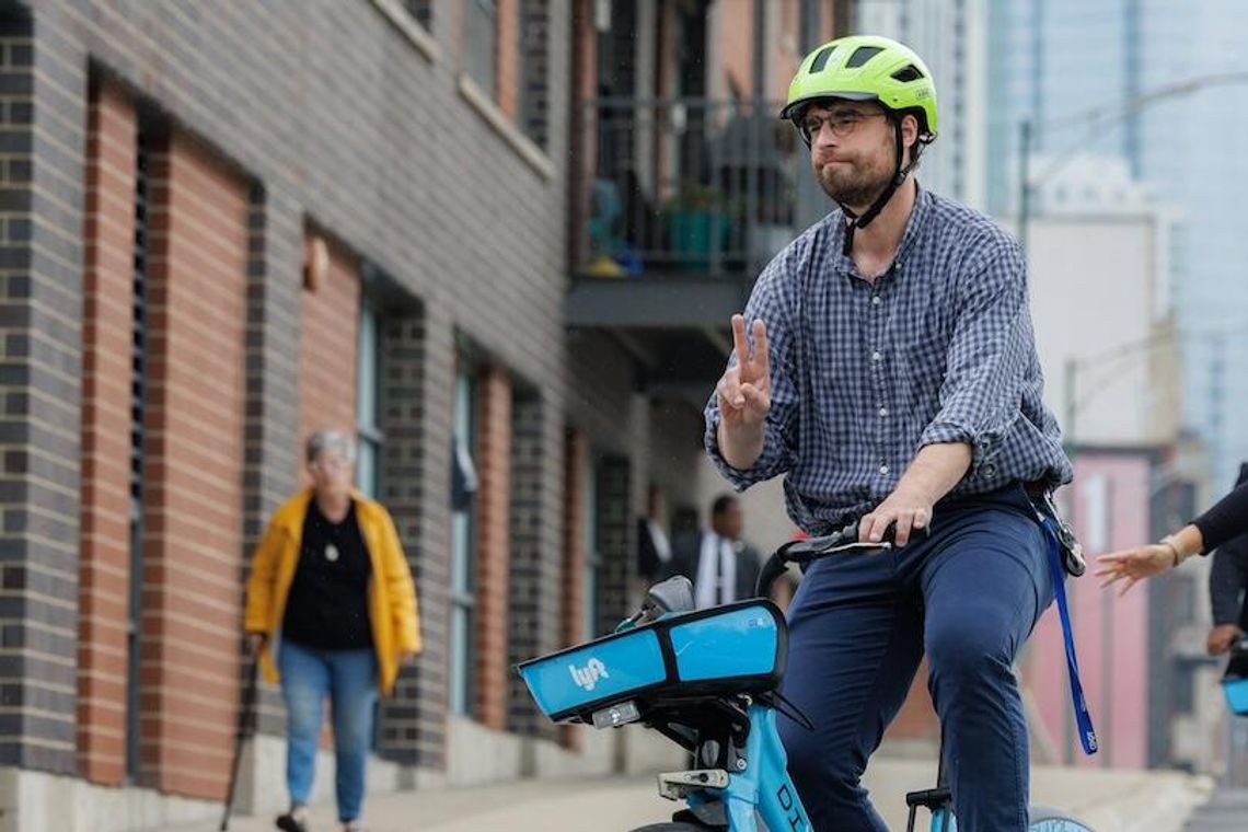 Pracownik CDOT zginął w wypadku rowerowym na południu Chicago Pracownik CDOT zginął w wypadku rowerowym na południu Chicago