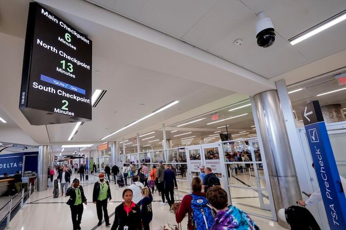 Prawie połowa największych lotnisk dotknięta brakiem kontrolerów ruchu lotniczego Prawie połowa największych lotnisk dotknięta brakiem kontrolerów ruchu lotniczego