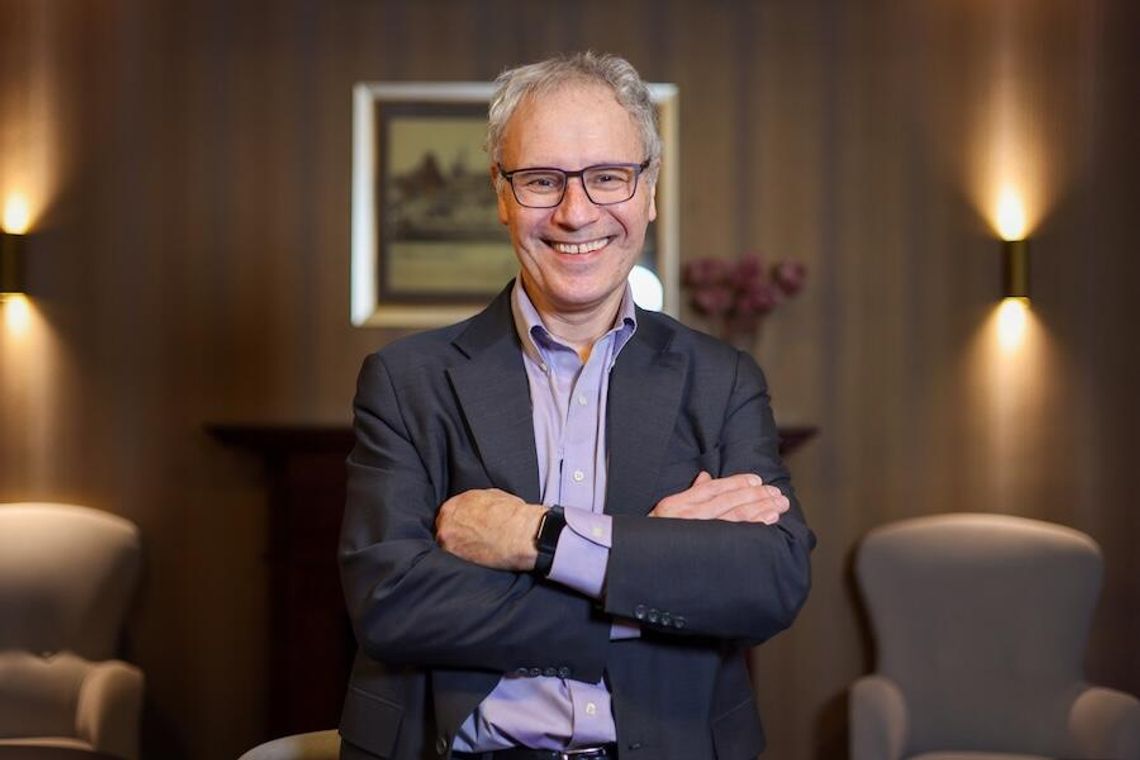 Premier: noblista prof. Victor Ambros niedługo będzie formalnie Polakiem