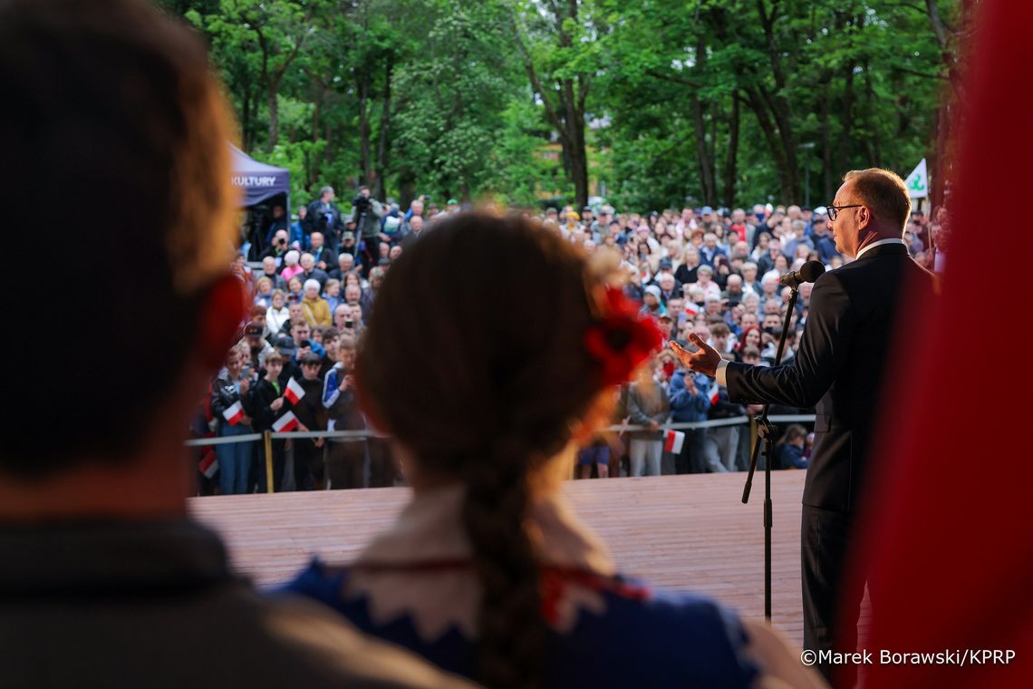 Prezydent apeluje o udział w wyborach: "namówcie sąsiadów, nawet jeżeli wiecie, że głosują inaczej niż wy"