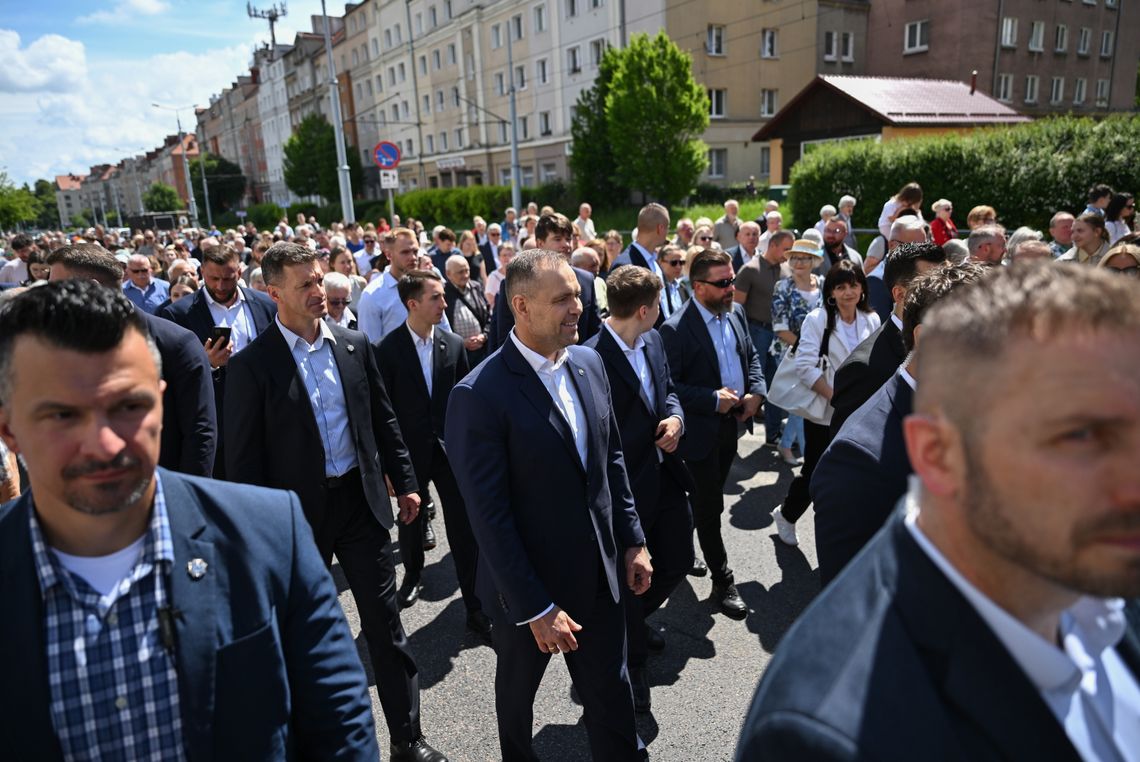 Prezydent Karol Nawrocki wziął udział w procesji Bożego Ciała