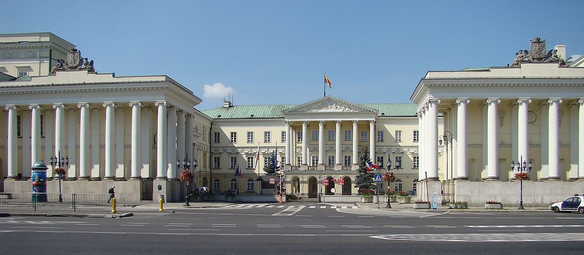 Prezydent miasta Rafał Trzaskowski wrócił do pracy w ratuszu