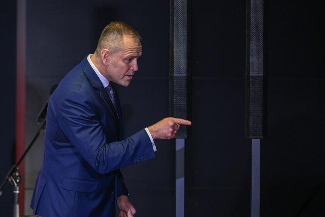 Prezydent Nawrocki do dziennikarza: pan się ogarnie i słucha (WIDEO)