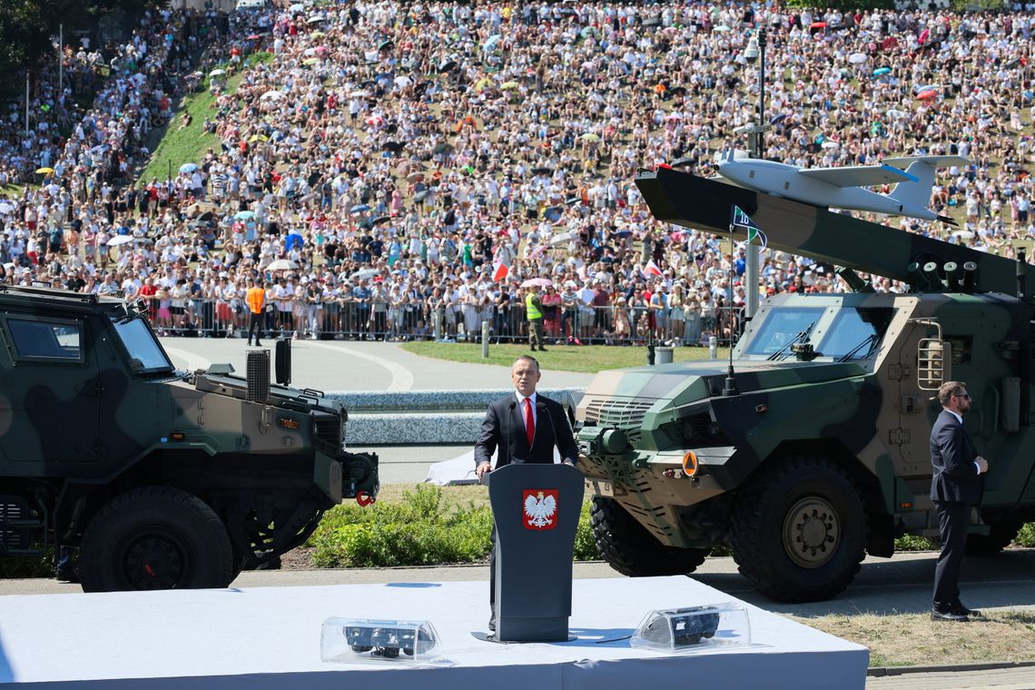 Prezydent podczas obchodów Święta Wojska Polskiego domagał się zwiększenia wydatków na obronność