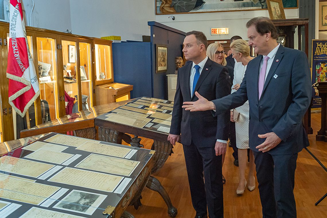 Prezydent RP z pierwszą damą w chicagowskim Muzeum Polskim w Ameryce