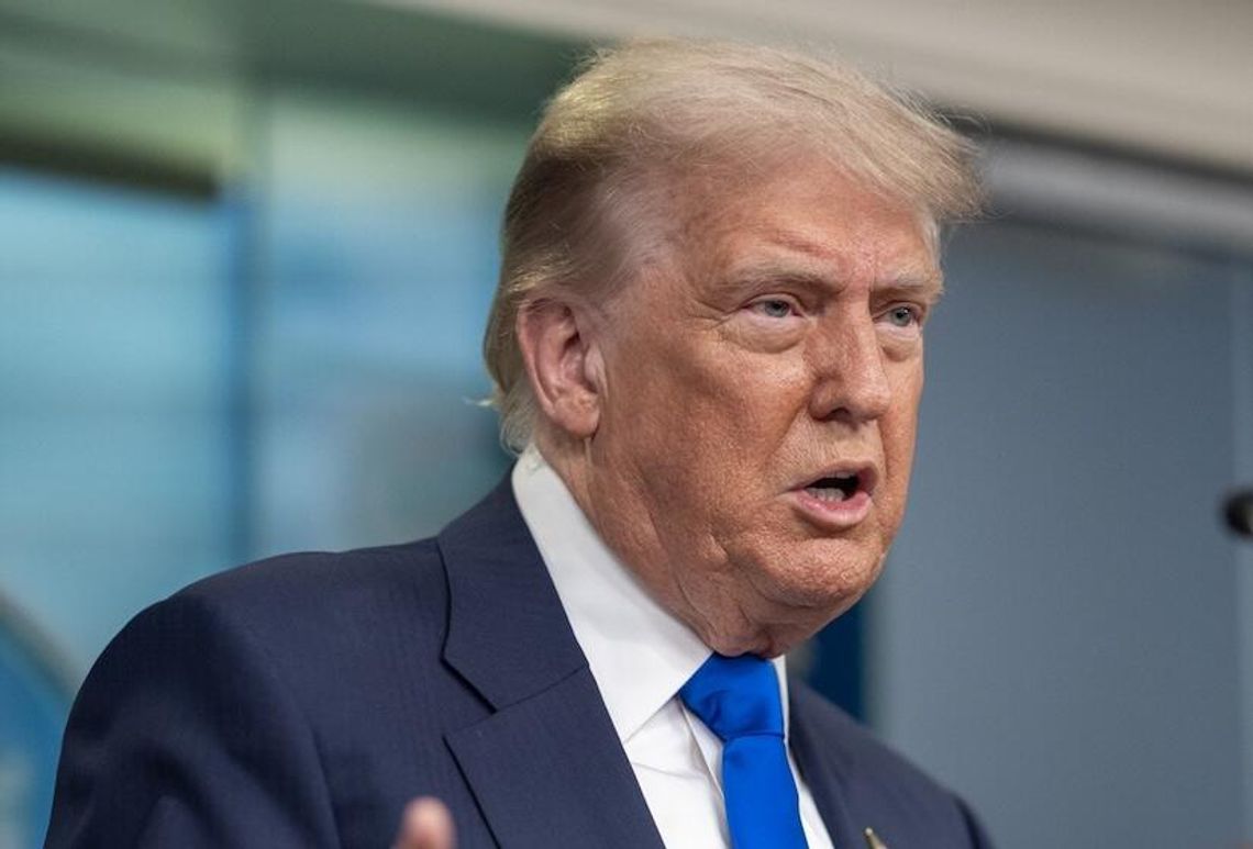 Prezydent Trump domaga się od „Wall Street Journal” 10 mld dol. odszkodowania