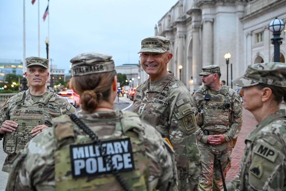 Prezydent Trump rozkazał, by żołnierze otrzymali zapłatę na czas mimo shutdownu
