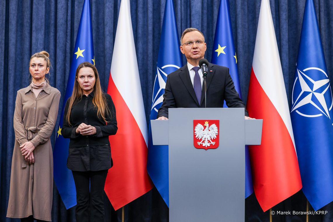 Prezydent: wnioskuję do Prokuratora Generalnego, aby zawiesił wykonywanie kary i zwolnił z aresztu Kamińskiego i Wąsika