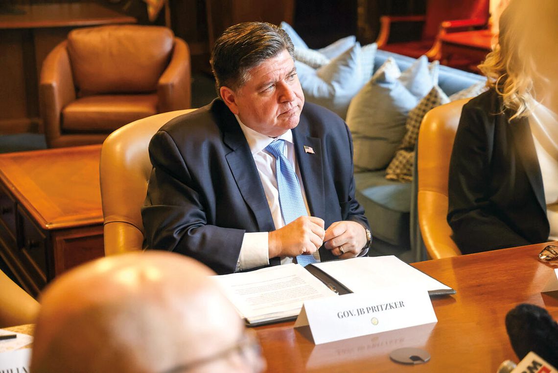 Pritzker ostro krytykuje nowe cła Trumpa: podatek nałożony na pracujące rodziny