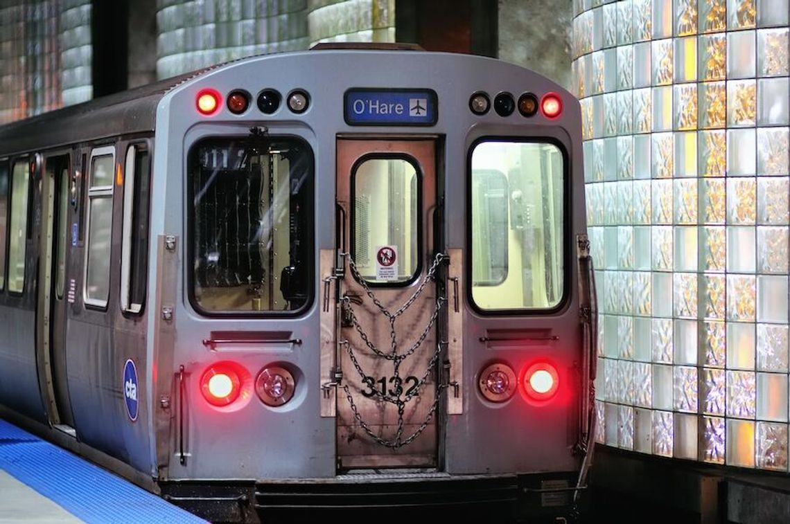 Próba podpalenia w pociągu CTA na linii niebieskiej w centrum Chicago