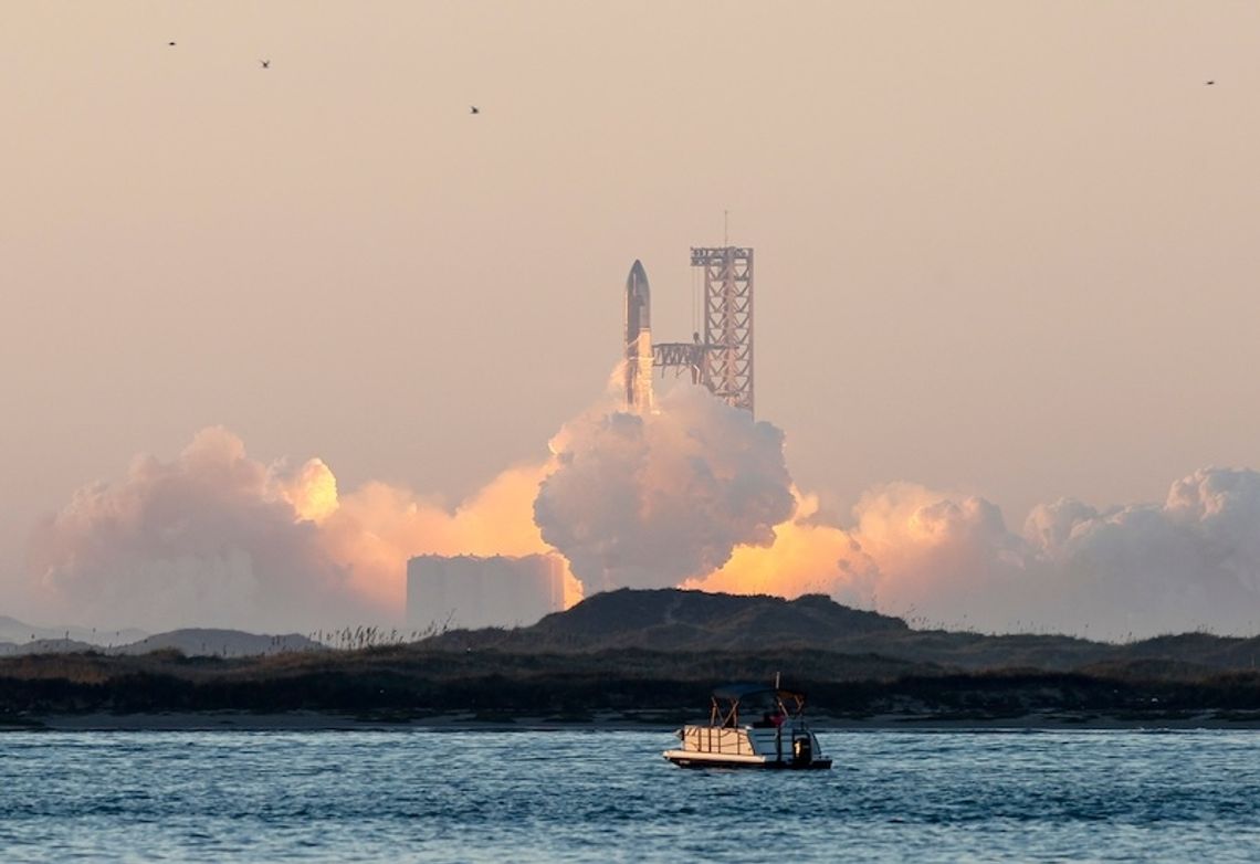 Próba statku kosmicznego SpaceX zakończyła się eksplozją