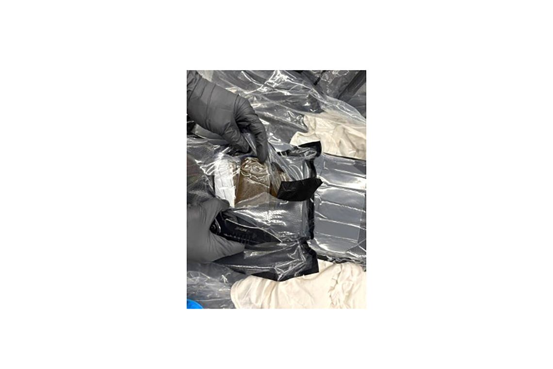 Próbowali przemycić 70 funtów narkotyków przez O’Hare