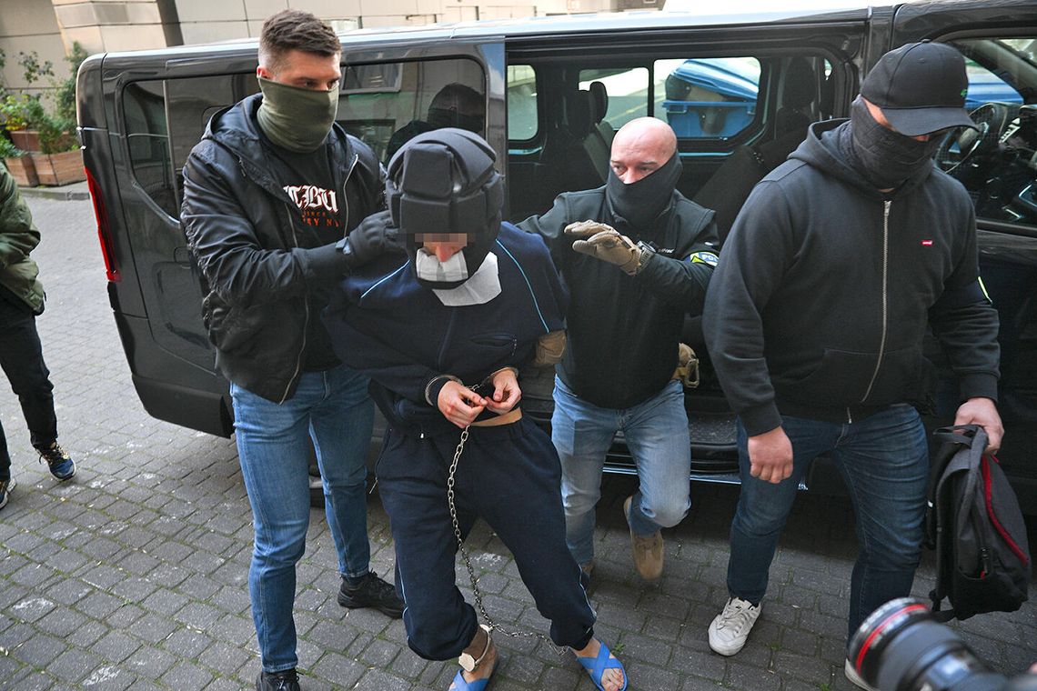 Prokuratura: Mieszko R. usłyszy zarzuty zabójstwa, usiłowania zabójstwa i znieważenia zwłok
