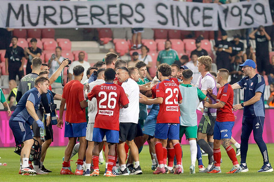 Protesty ws. skandalicznego transparentu kibiców Maccabi Hajfa Protesty ws. skandalicznego transparentu kibiców Maccabi Hajfa