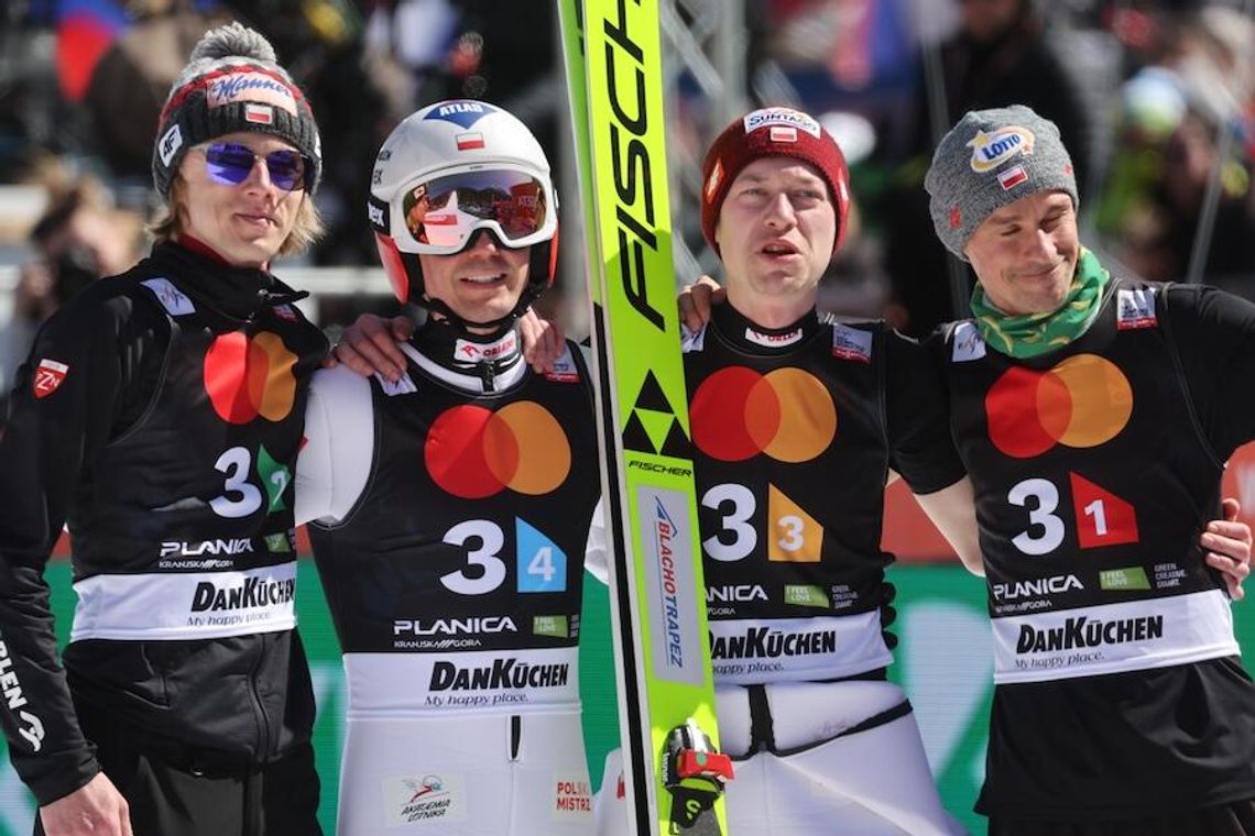PŚ w skokach - Polacy na ósmym miejscu w Planicy, wygrali Austriacy PŚ w skokach - Polacy na ósmym miejscu w Planicy, wygrali Austriacy