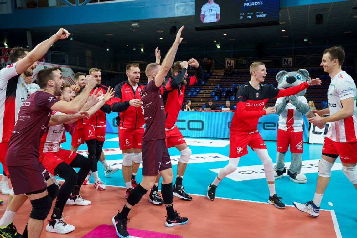 Puchar CEV siatkarzy - Asseco Resovia z trofeum po wygranej 3:0 z SVG Lueneburg