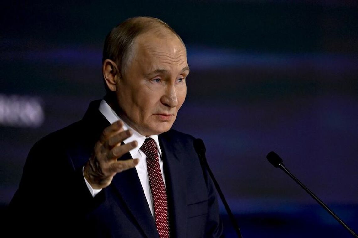 Putin: mówiliśmy Izraelowi o braku dowodów, że Iran chce posiadać broń jądrową