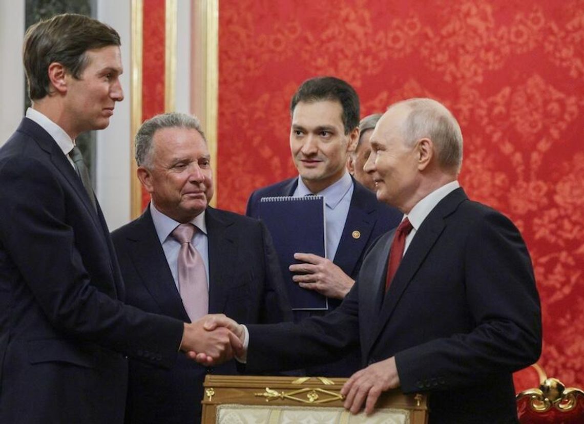 Putin spotkał się z wysłannikami Trumpa; sytuację określił jako „trudną” Putin spotkał się z wysłannikami Trumpa; sytuację określił jako „trudną”