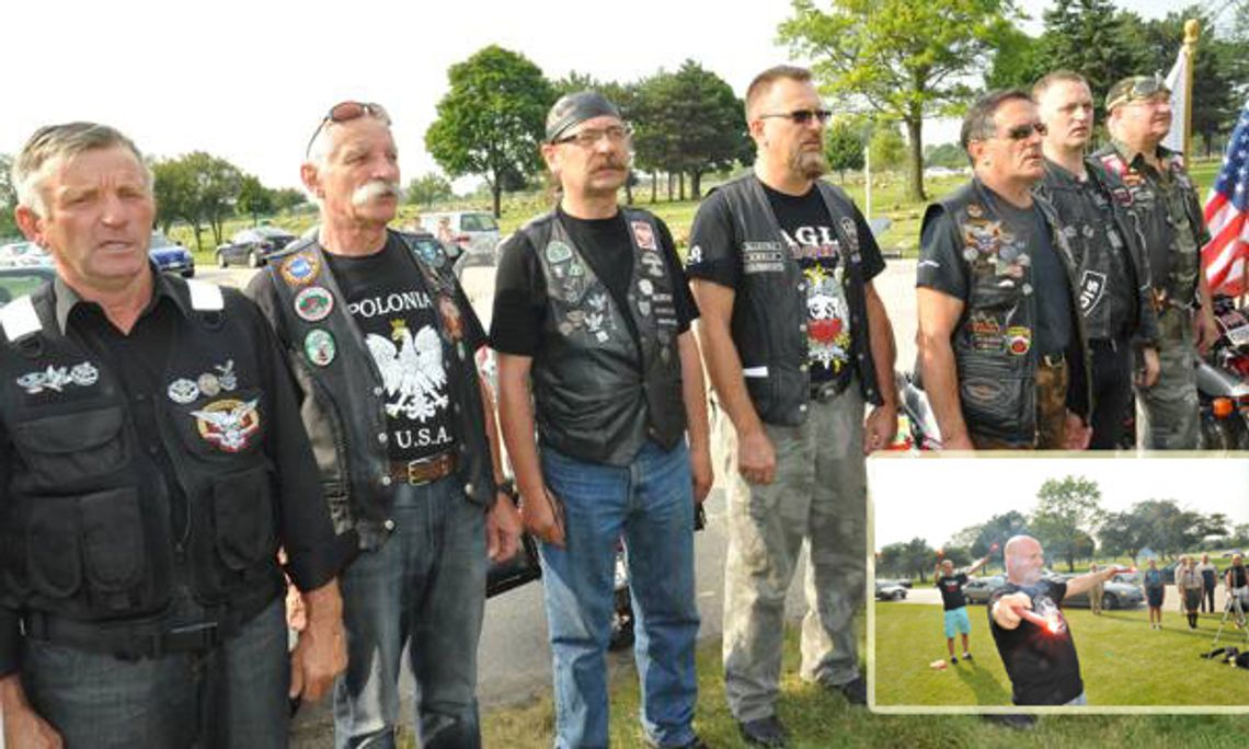 Race i motocykliści w kwaterze weterańskiej w rocznicę powstania