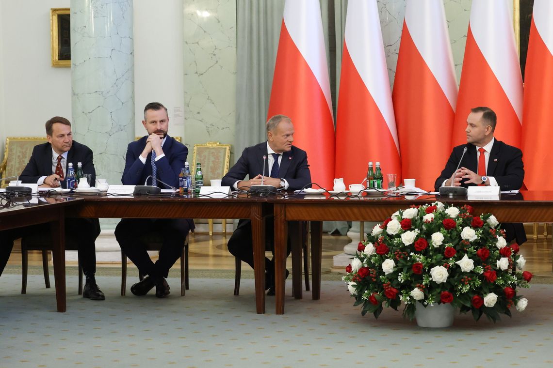 Rada Gabinetowa - poszukiwanie „wspólnych pól działania”; rozbieżności ws. finansów i budżetu