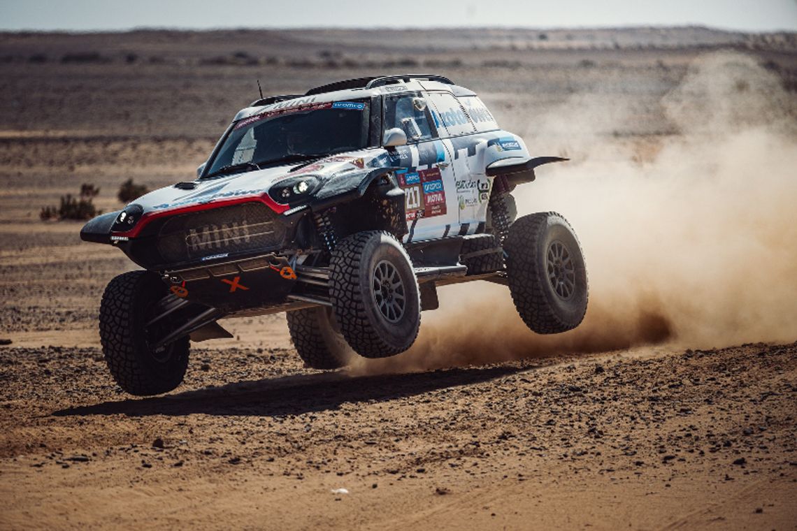 Rajd Dakar – Giemza i Hołowczyc z Kurzeją nie ukończyli etapu Rajd Dakar – Giemza i Hołowczyc z Kurzeją nie ukończyli etapu