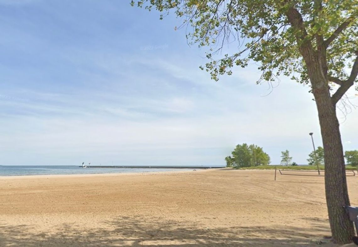 Ręka znaleziona na plaży Waukegan wiązana z morderstwem 19-latki z Wisconsin