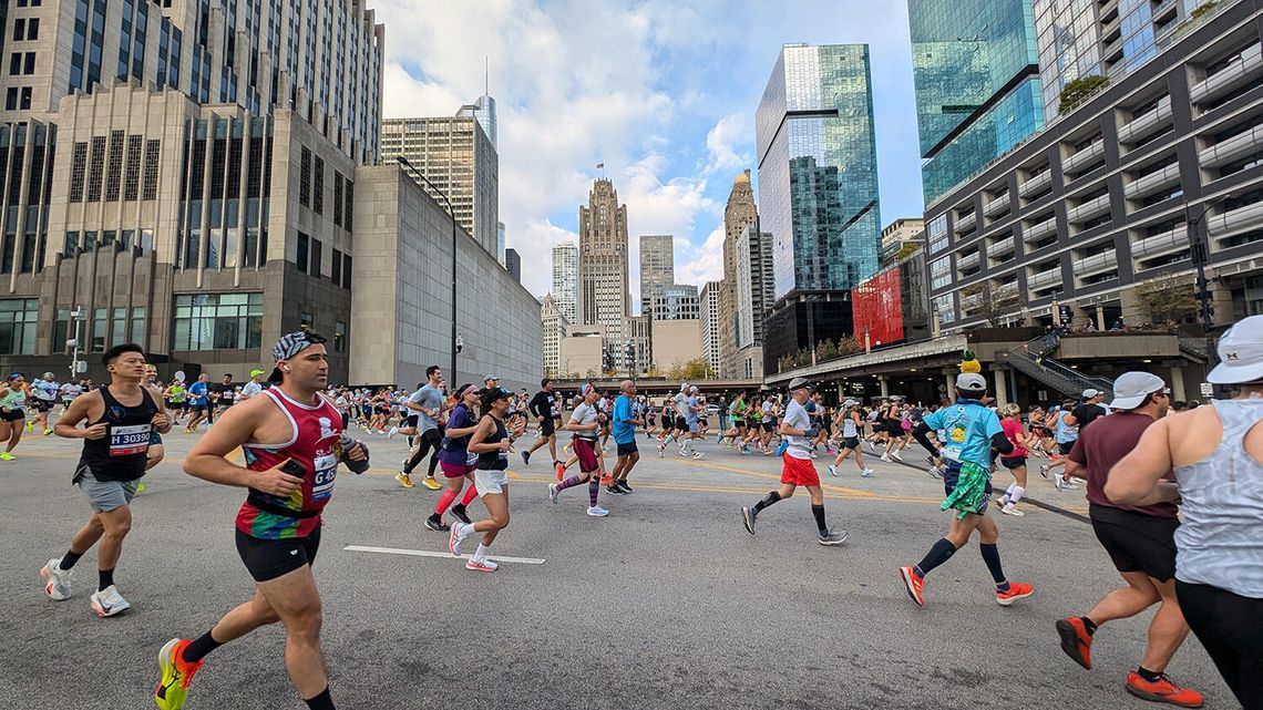 Rekordowa liczba biegaczy na tegorocznym maratonie w Chicago Rekordowa liczba biegaczy na tegorocznym maratonie w Chicago