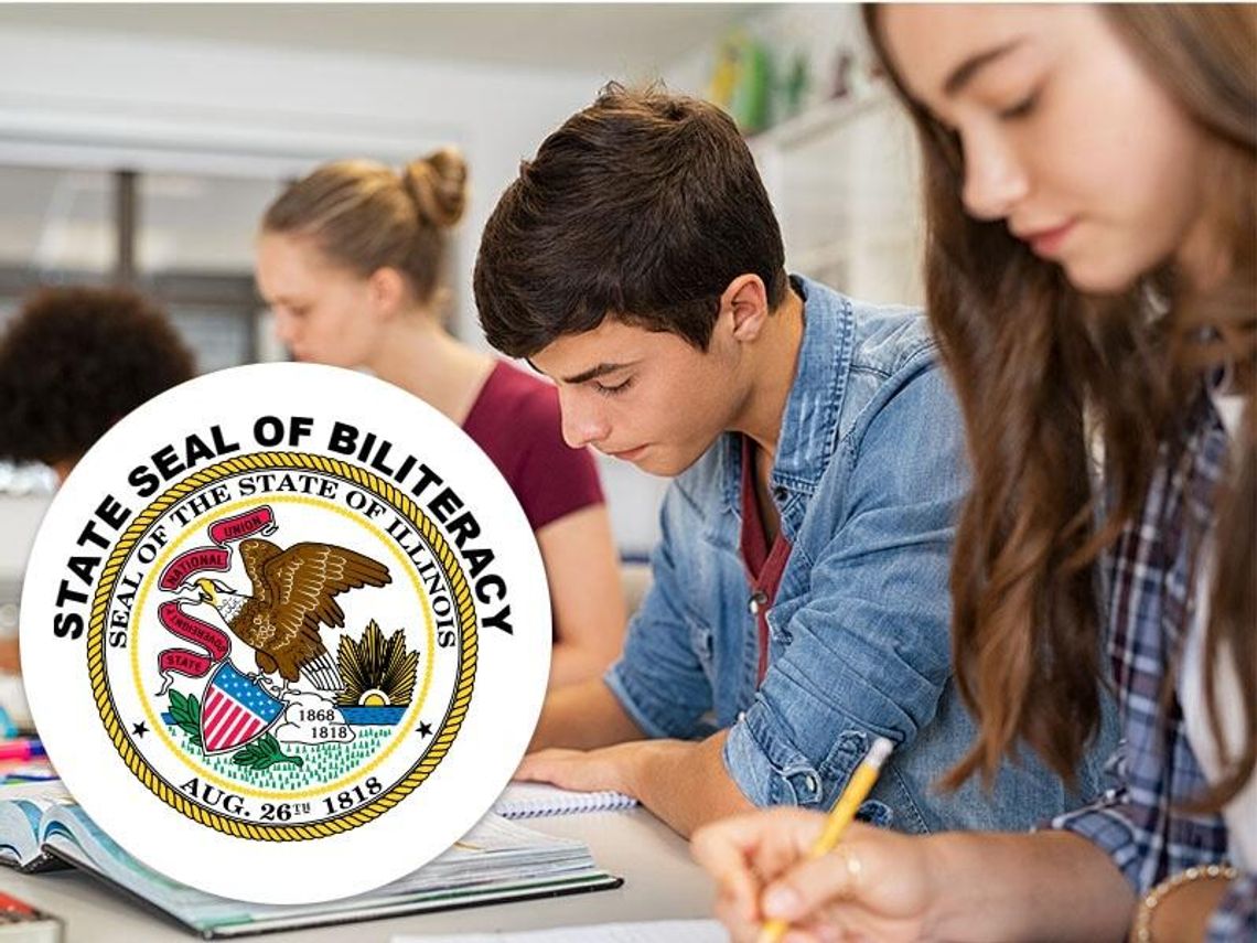 Rekordowa liczba licealistów w Illinois z „pieczęcią dwujęzyczności”, język polski drugim najpopularniejszym