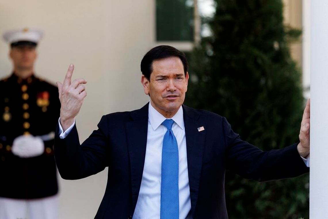 Rubio: irańscy piłkarze nie mogą zabrać ze sobą na mistrzostwa terrorystów