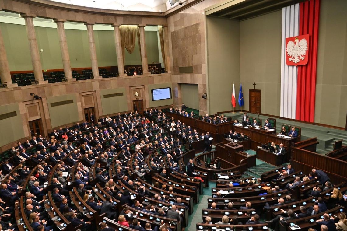 Sejm powołał komisję śledczą do zbadania sprawy tzw. afery wizowej